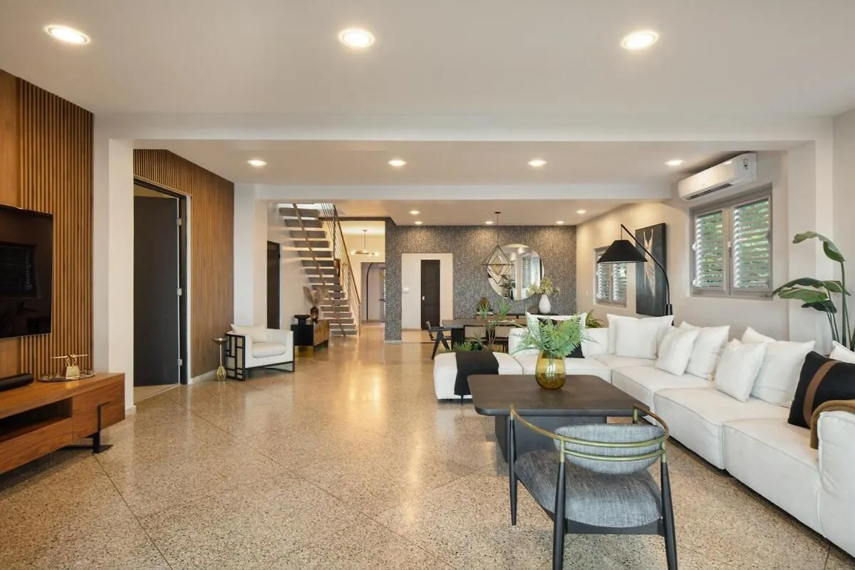 Casa Lux Oceanfront Villa Pool and Car Add Ons San Juan Portoryko