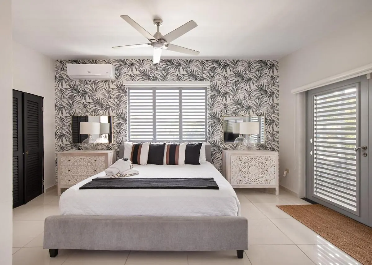 Casa Lux Oceanfront Villa Pool and Car Add Ons San Juan Dom wakacyjny
